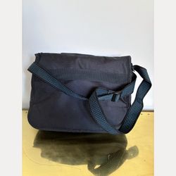 ResMed Padded Travel Messenger Bag – Black