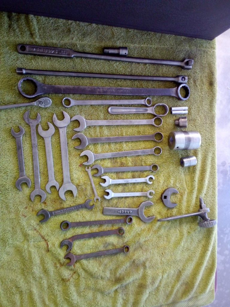 Plomb Tool Lot