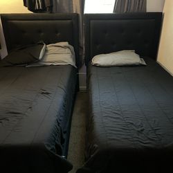 Twin size bed