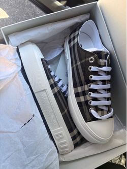 Burberry shoes