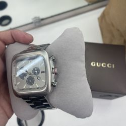 Men Gucci Watch