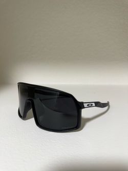 Black Oakleys