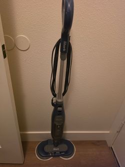 Steaming floor mop