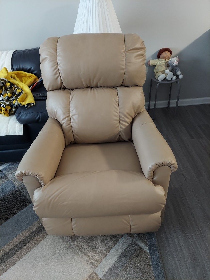 Lazy boy Leather recliner