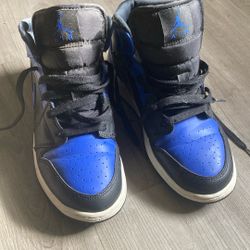 7.5 blue and black Jordans