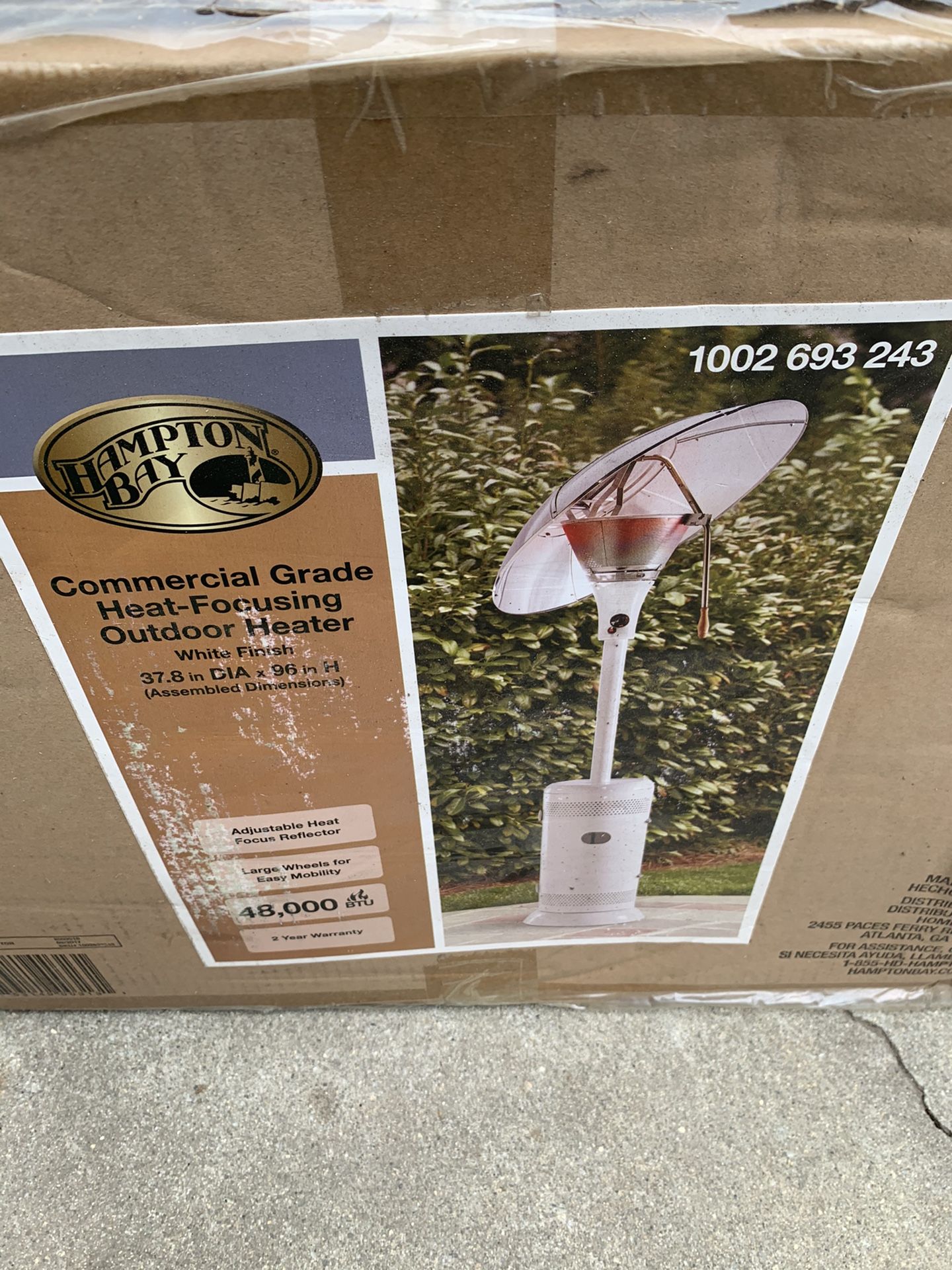 Patio Heater 48,000 BTU, commercial grade. NEW in the box.