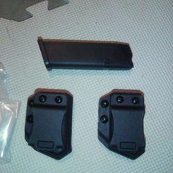 2  New 9mm/ .40 Magazine Holsters 