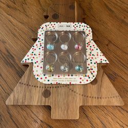New Christmas Tree Themed Coco + Lola Cheese Board & Wine Charm Set 
