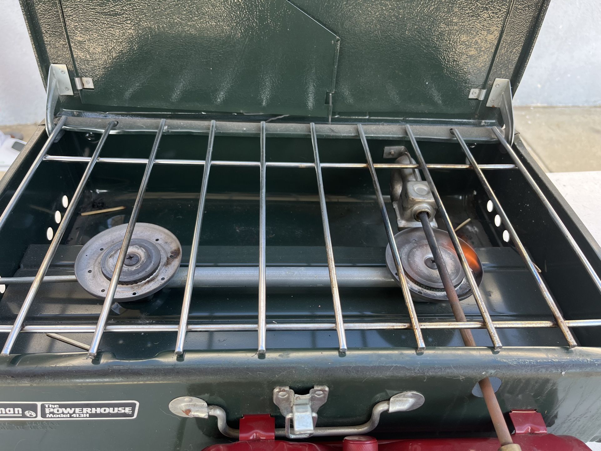 Coleman 413H The Power House 2 Burner Camping Stove W/ Fuel Tank