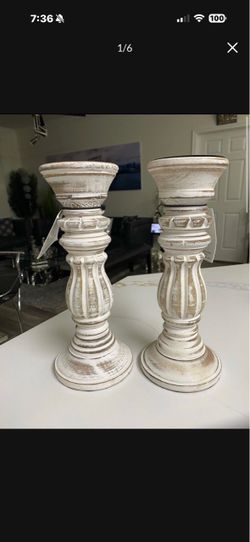Pretty Home Decoration Candle holder set of 2 ! Brand New