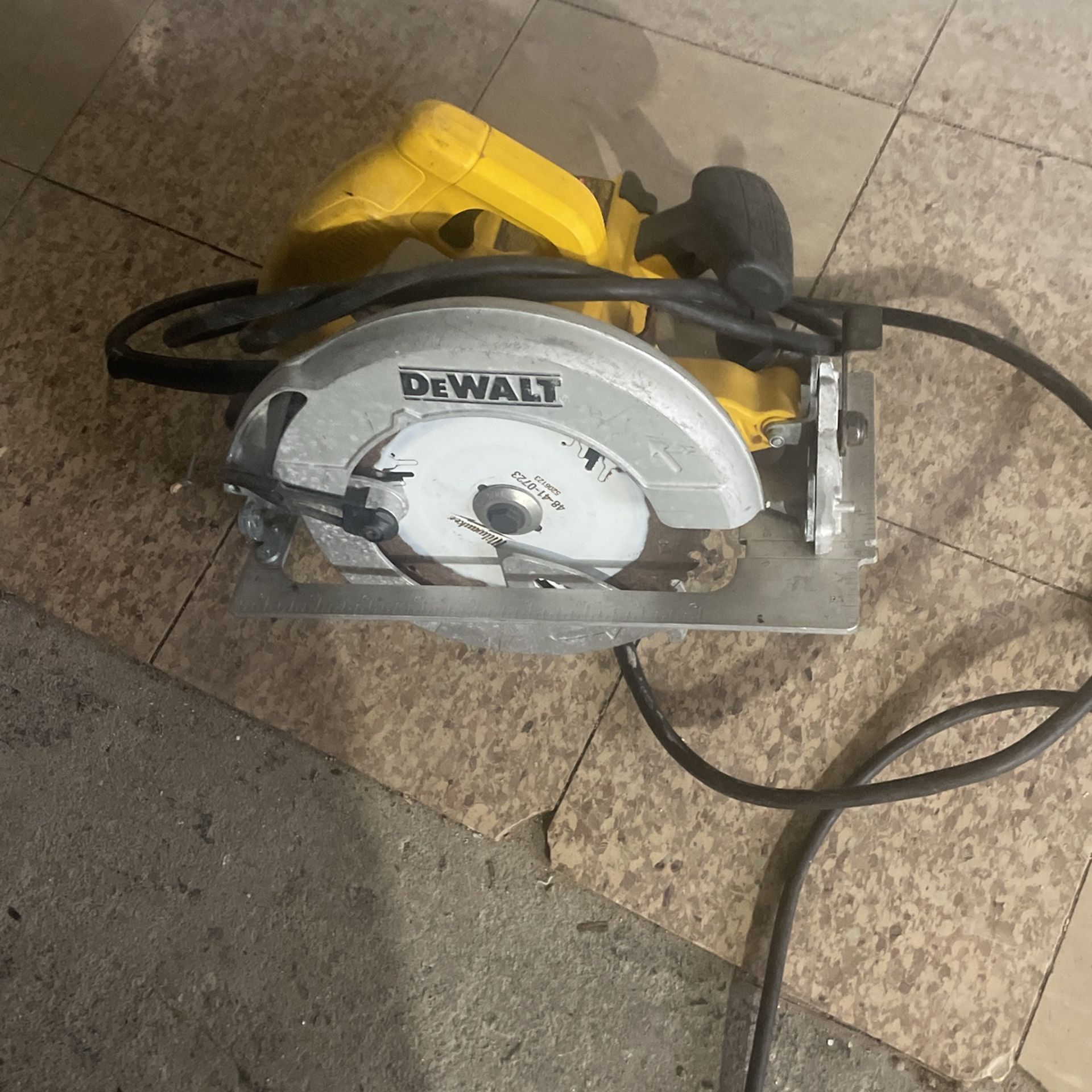 Saws , Brand New Dewalt Miter Saw Stand , Air Hoses 50 Extension Cord , Jack Stands 