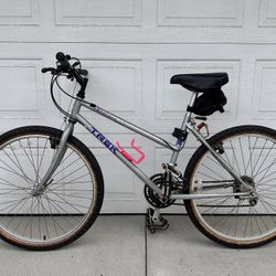 Trek Antelope 830 Mountain Bike