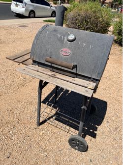 Char-Griller Barrel Charcoal Grill