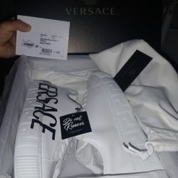 Versace LOGO Greca Sneakers for Men NWT Size 42.5=US 9.5