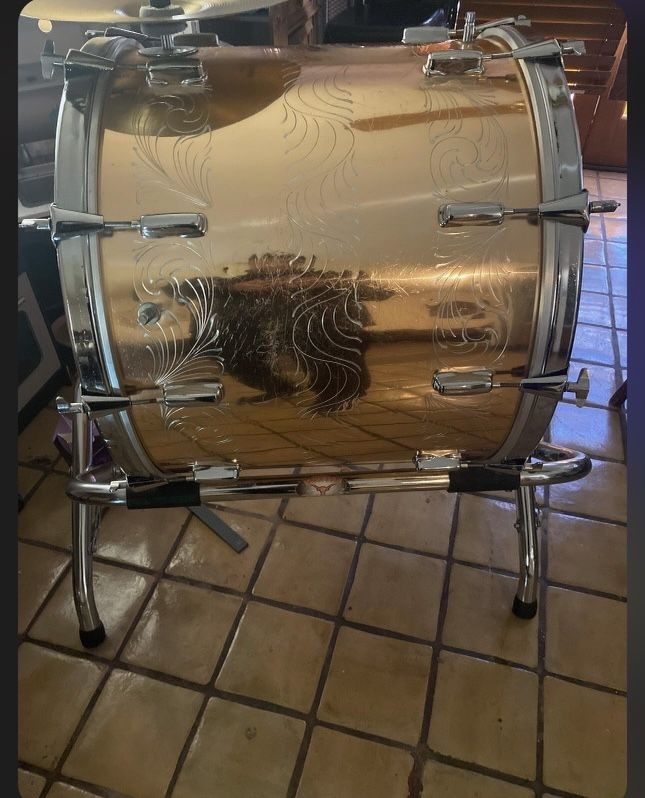 Tambora ( Herch Bass Drum with stand)