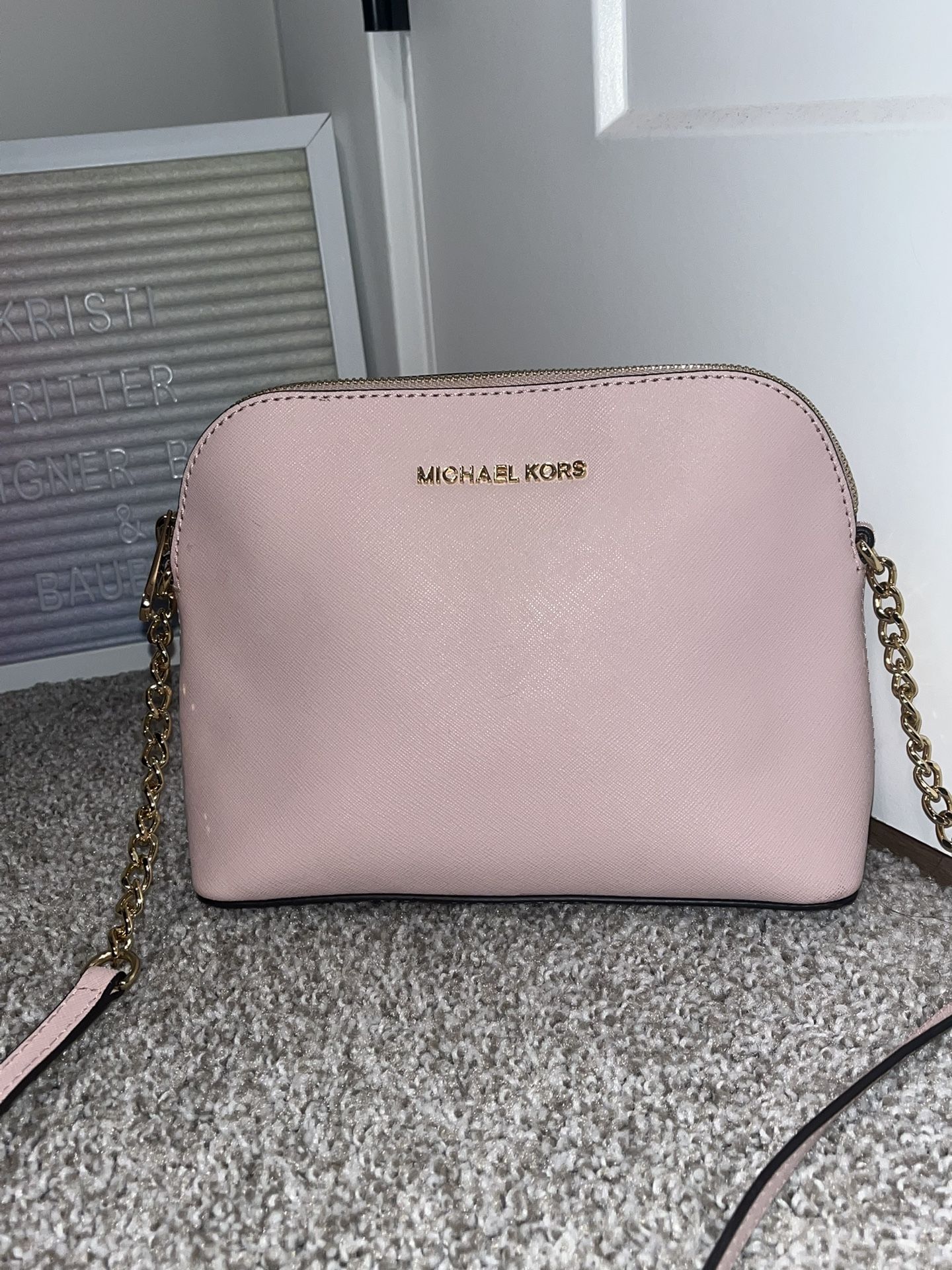 Michael Kors Cindy Large Dome Pink Crossbody