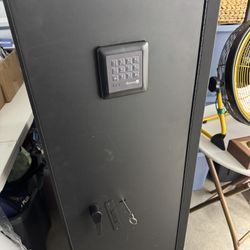 “Agile” fire proof gun safe 5ft tall, very heavy  