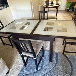 Very Cool Practical Dining Table With Extending Capabilities 