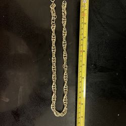 Gold colored necklace 18