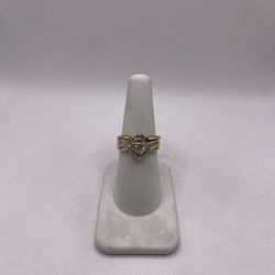 14kt Gold Diamond Engagement Style Ring 