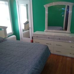 White 5pc bedroom set; headboard, frame, 2 night stands and 6 drawer dresser w/ mirror $375