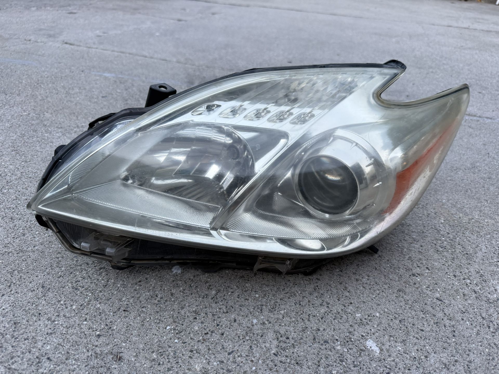 2015 Toyota Prius Driver Side Front Headlight (LH)