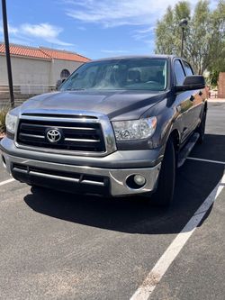 2013 Toyota crewmax tss off-road 4wd – 5.7l v8 – clean title