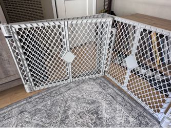 Indoor/Outdoor Baby Gate, Pet Gate