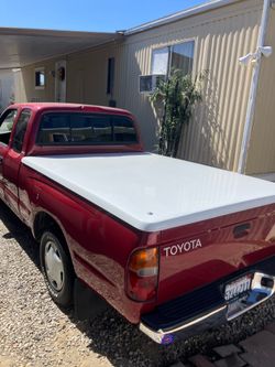 Toyota Tacoma Snugtop Bed cover