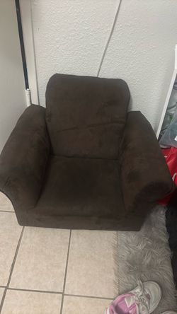 Kids Brown Microfiber Accent Chair reclainer