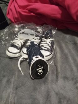 Dog shoes
