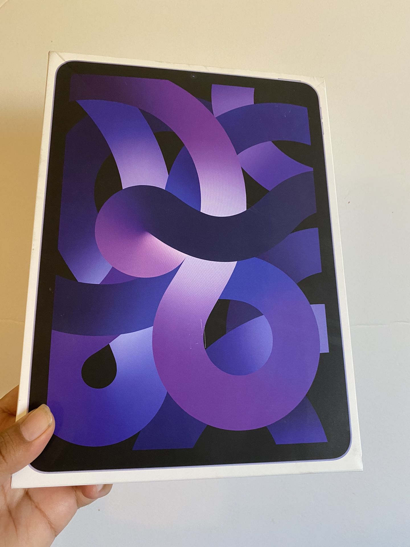 256GB IPad Air 5th Generation (M1 chip/ Latest Model) Wifi + Cellular (5G Unlocked) with Accessories (Apple Pencil supported)