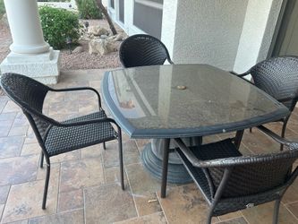 Patio Table with 4 Chairs