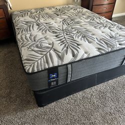 Mattress & Box Spring