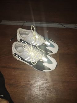 Adidas Yeezy size 11