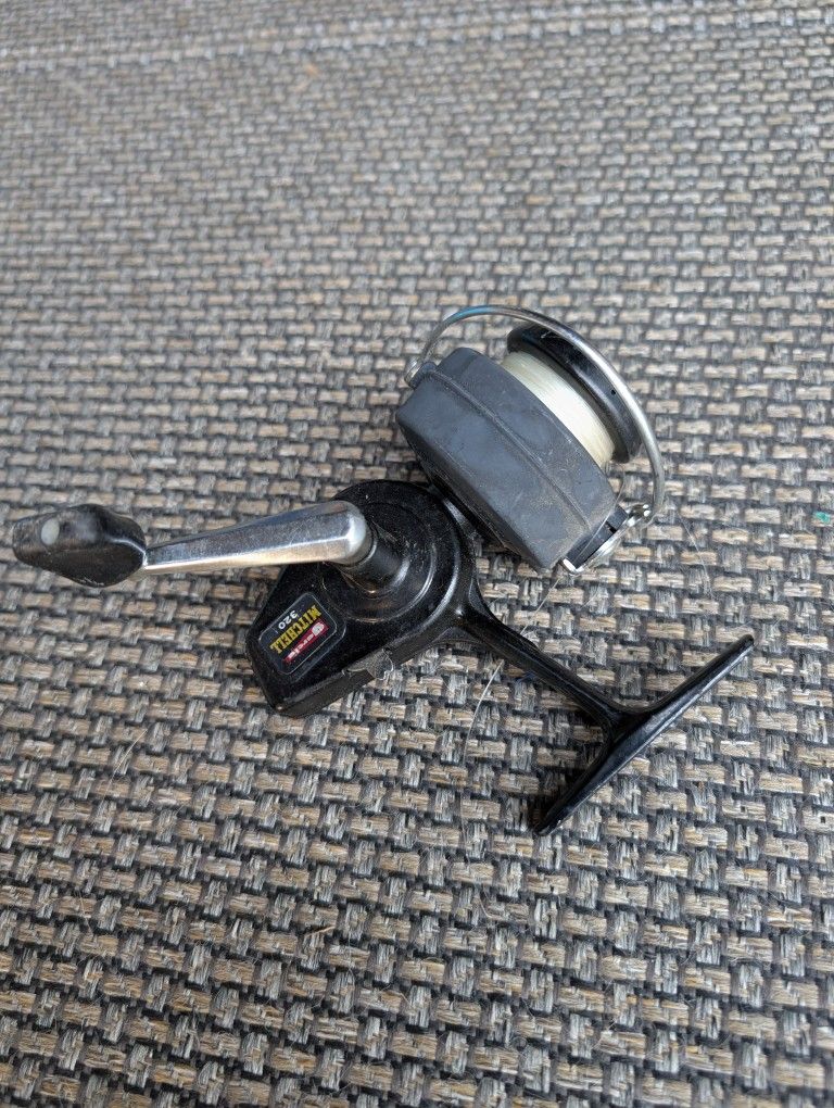 Garcia Mitchell 320 Spinning Reel