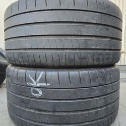 (2) 265 40 18 Michelin Tires 