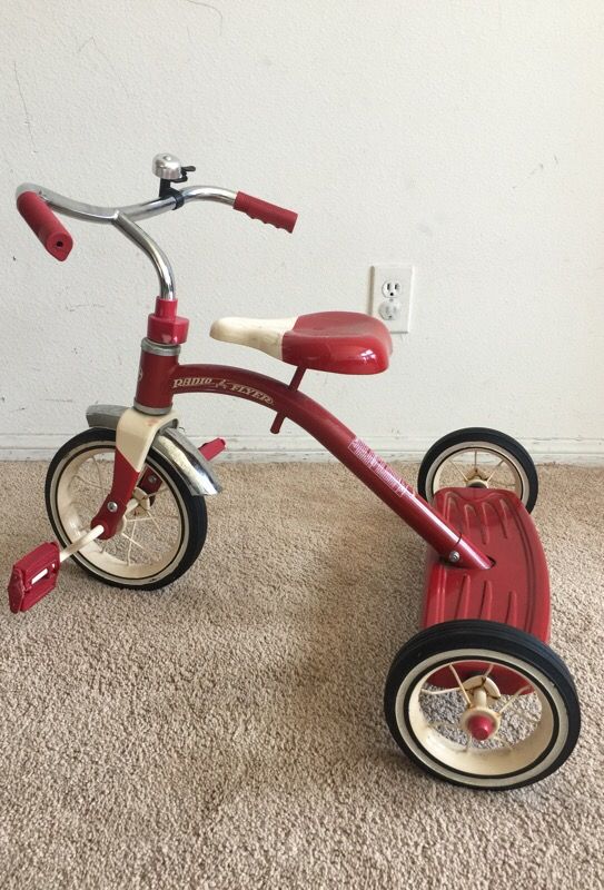 Novament Vintage Radio Flyer Trike