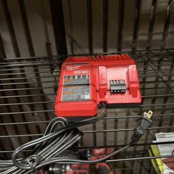 Milwaukee Charger M18/m12