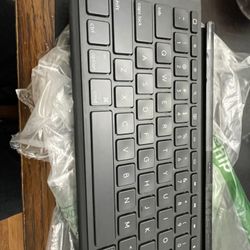 Logitech Slim Combo Y-B0010 Black iPad Pro Detachable Wireless Keyboard Black