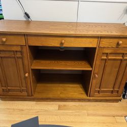 TV Stand/entertainment Stand