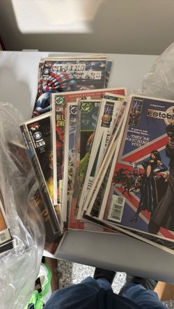 Lot Of 150 Comic Books ( Several Kinda, 2001 Edition)