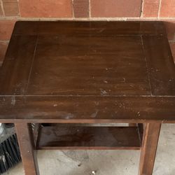 Really Nice Decor Brown End Table Square And Lamp Light