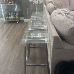 4 Acrylic Nar Stools In Excellent Condition 200.00