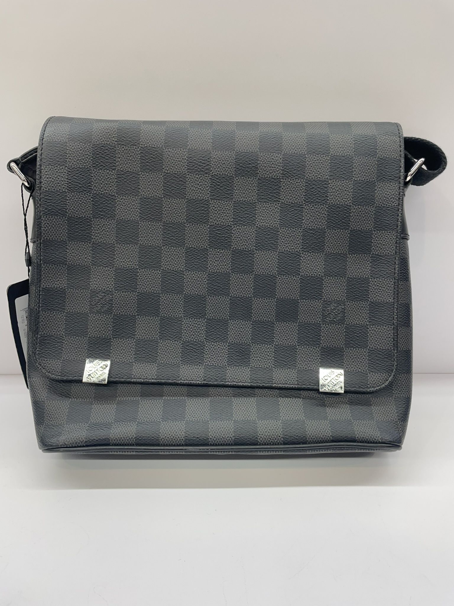 Louis Vuitton Messenger Bag
