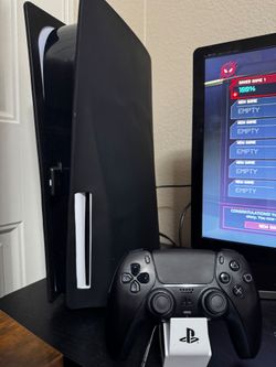 PlayStation 5 disc Edition Works excellent and I will throw in a free monitor asking $450