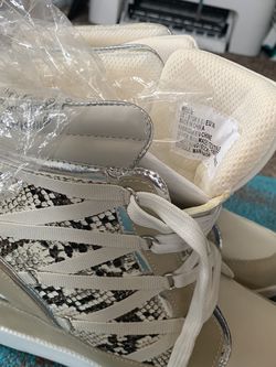 Brand new 7 1/2 Wedge gym Shoes