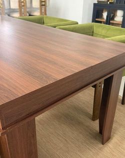Farmhouse dining table 72”