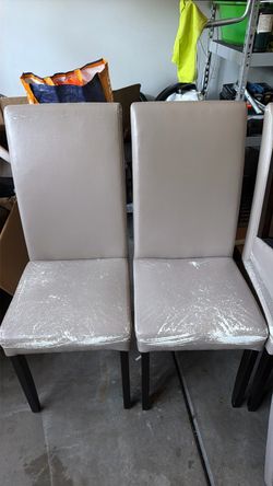 Free Chairs