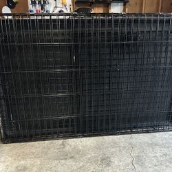 Large dog cage in wonderful condition!